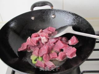 牛肉烧粉丝的做法步骤：2