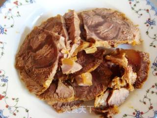 番茄香菇牛肉面的做法步骤：2