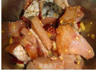 老干妈烧鱼块的做法步骤：4