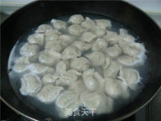 香菇芹菜猪肉饺的做法步骤：3