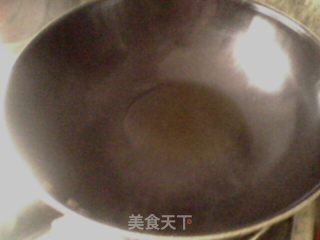 黄花枸杞炖猪蹄的做法步骤：2