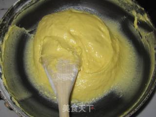 香葱培根肉松卷的做法步骤：4