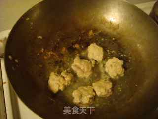 鸡鱼肉丸烧豆腐的做法步骤：2