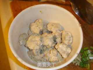 鸡鱼肉丸烧豆腐的做法步骤：2