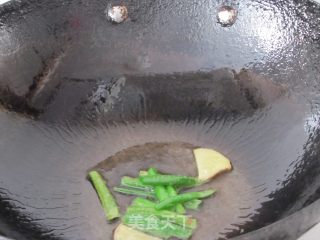 盐水虾的做法步骤：2