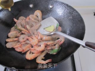 盐水虾的做法步骤：2