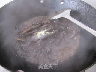 黑豆鸡爪的做法步骤：2