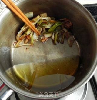 自制葱油的做法步骤：2