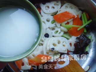 荷塘小炒的做法步骤：3