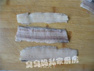 宫保带鱼花的做法步骤：2