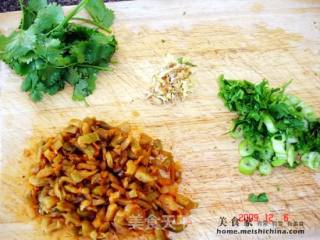生炒糯米饭的做法步骤：2