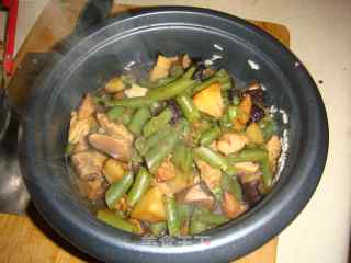 豆角笋丁肉饭的做法步骤：2