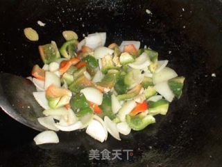 咖喱炒螃蟹的做法步骤：2