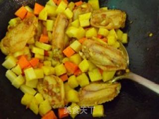 咖喱鸡翅的做法步骤：4