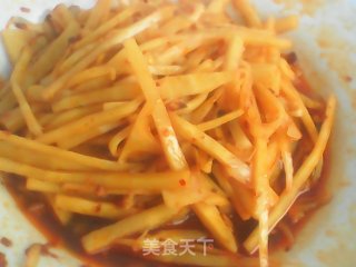 红油笋丝的做法