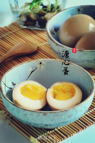 溏心蛋的做法