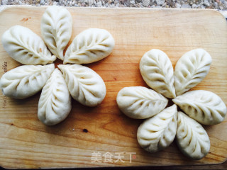秋叶豆沙包的做法