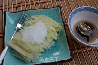 凉拌脆皮瓜衣的做法