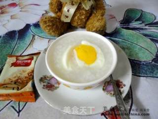 宝宝辅食-----营养蛋黄米汤的做法