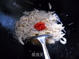 泡菜苕粉肉丝的做法步骤：2