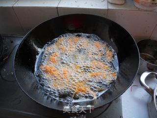 炸胡萝卜花的做法步骤：4