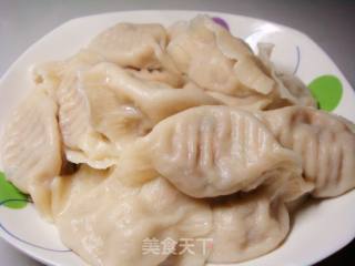 胡萝卜香菇猪肉水饺的做法步骤：4