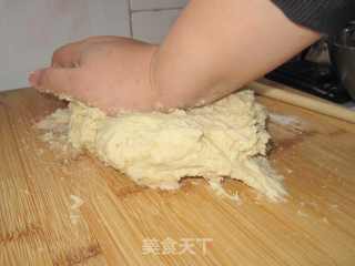 肉松毛毛虫面包的做法步骤：4