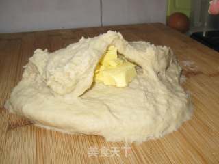 肉松毛毛虫面包的做法步骤：4