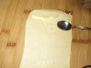 肉松毛毛虫面包的做法步骤：4