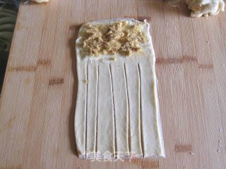 肉松毛毛虫面包的做法步骤：4