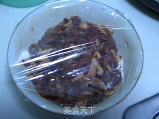 青椒肉丝面的做法步骤：2