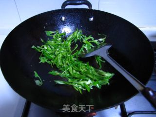 青椒肉丝面的做法步骤：2