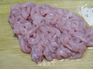 鲜菇肉丝茄汁面的做法步骤：2