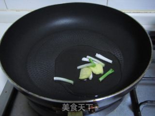 鲜菇肉丝茄汁面的做法步骤：2