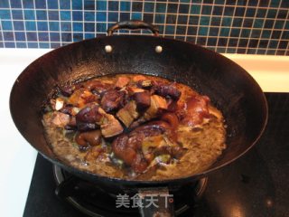 猪蹄子烧五花肉的做法步骤：5
