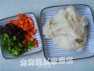 三色鱼丸的做法步骤：4