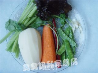 拌水芹香的做法步骤：2