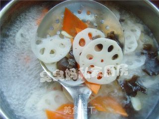 拌水芹香的做法步骤：2
