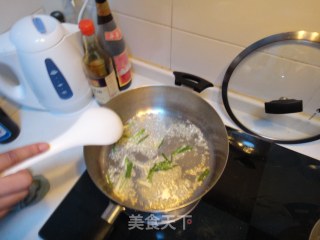响油鳝糊的做法步骤：2