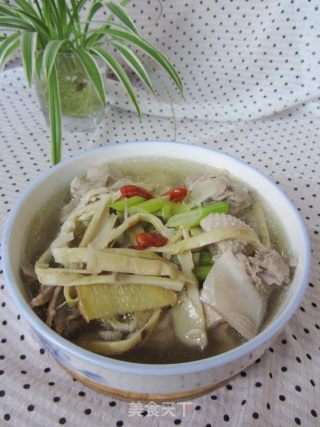 咸笋煮鸭块的做法
