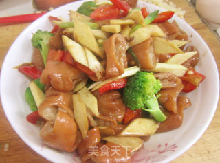 茭白烧肥肠的做法