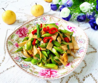 芦笋豆皮的做法