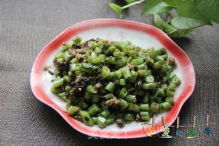 肉末榄菜四季豆的做法
