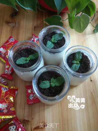 萌萌哒的黑白配早餐饮品【香蕉奶昔】的做法