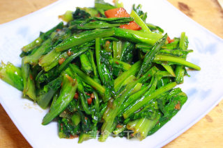 蒜香油麦菜的做法