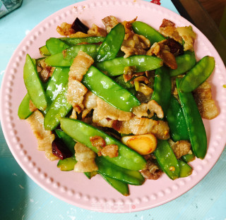 荷兰豆小炒肉的做法