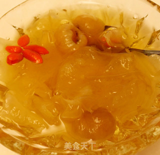 银耳桂圆红枣枸杞炖燕窝的做法