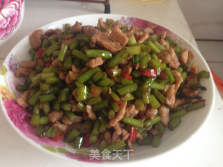蒜苗炒肉的做法