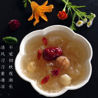 皂角米无花果银耳羹的做法