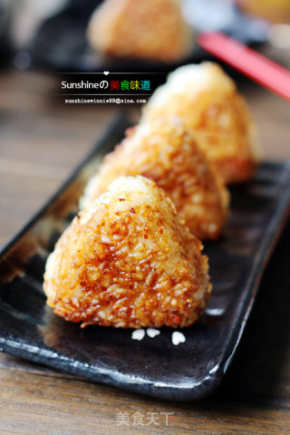 烤出独特美味-----酱油烤饭团的做法